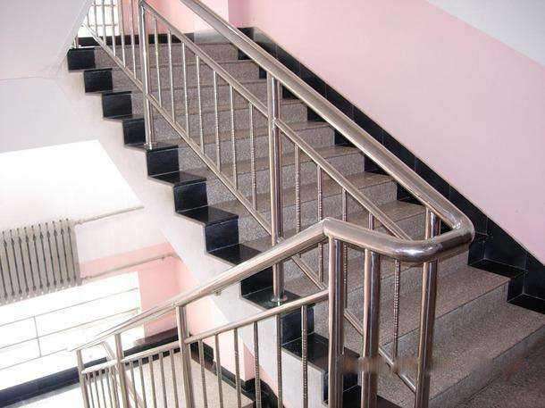 淄博小区楼梯扶手价格生产不锈钢楼梯扶手价格