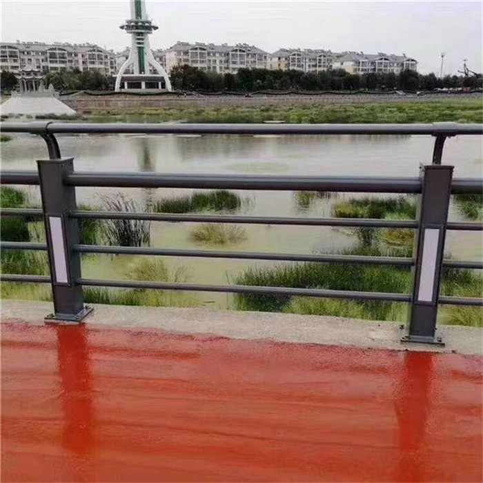 珠海桥梁防撞栏杆 钢板立柱_山东鼎恒护栏防撞栏杆